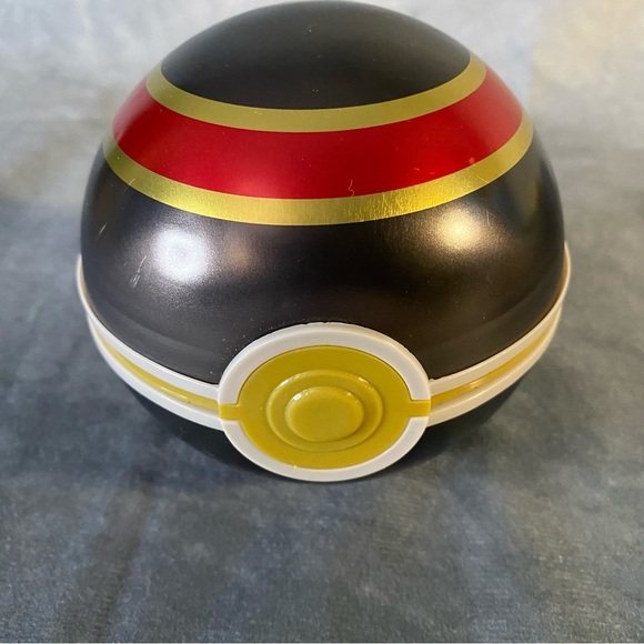Pokémon Ball Bundle w Tin Box Various Pokeball (4) Storage Container Collectable - Picture 15 of 16